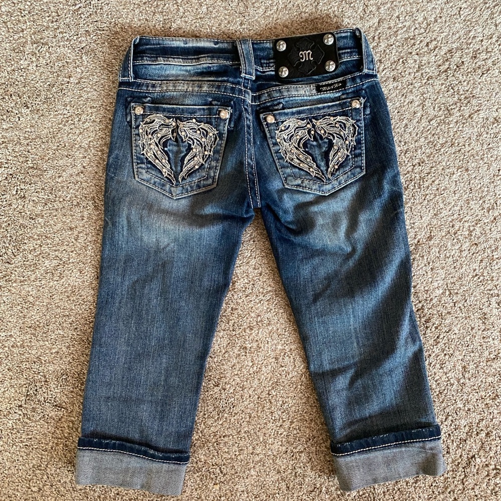 Miss Me capris Size 23
